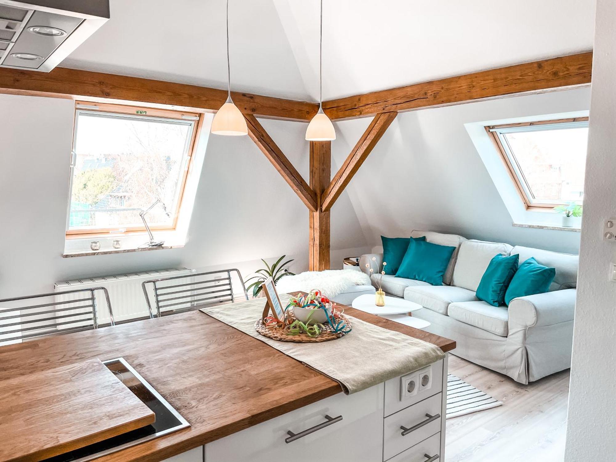 Stilvolle Dachgeschosswohnung In Duesternbrook Kiel Exteriör bild