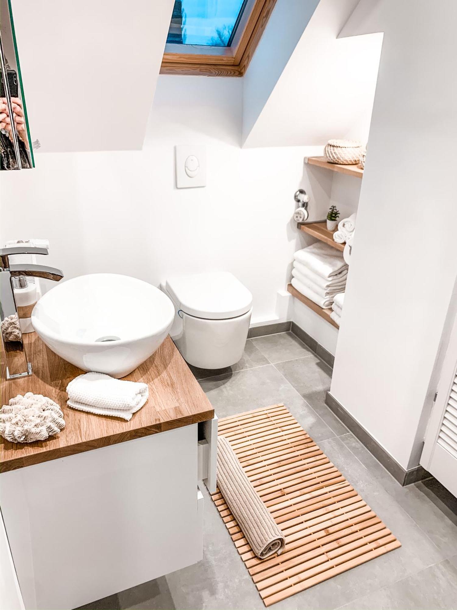 Stilvolle Dachgeschosswohnung In Duesternbrook Kiel Exteriör bild
